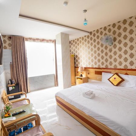 Yen Vy 04 Luxury Hotel Quy Nhơn Extérieur photo