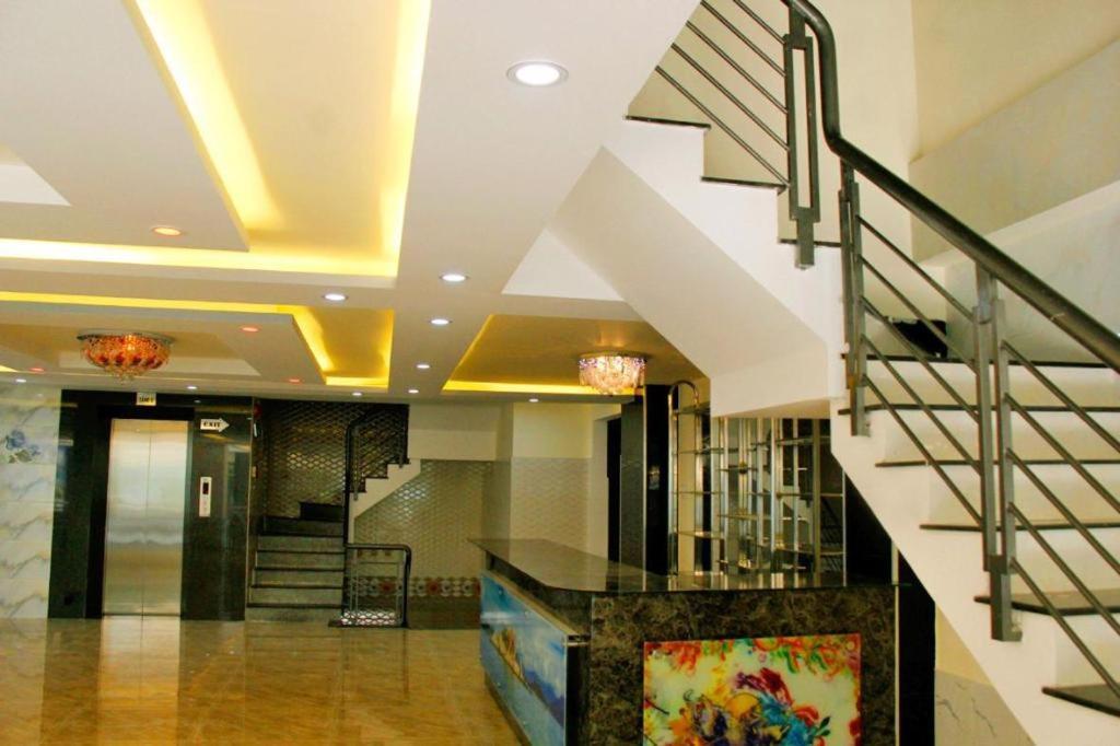 Yen Vy 04 Luxury Hotel Quy Nhơn Extérieur photo