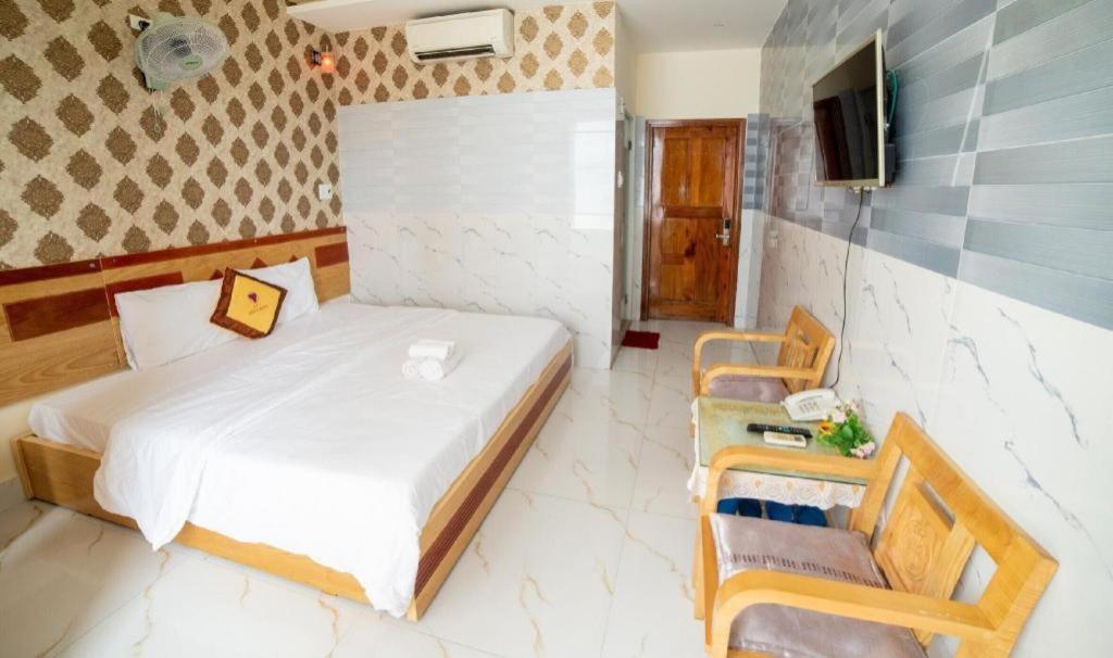 Yen Vy 04 Luxury Hotel Quy Nhơn Extérieur photo